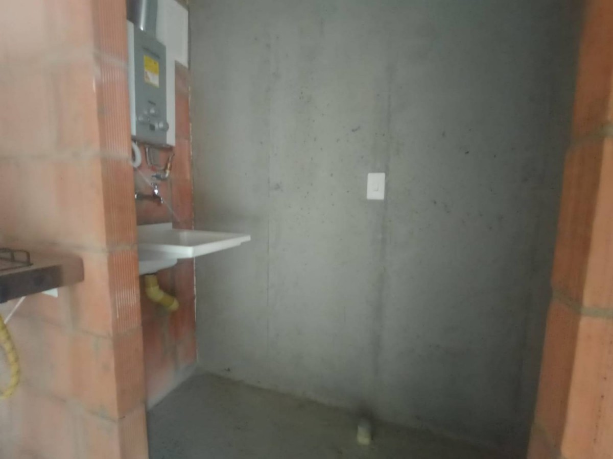 Apartamento en venta en Ciudad Salitre, Bogotá · foto 8 de 14