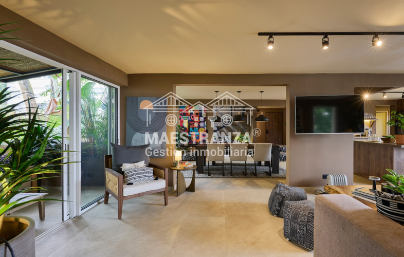 Apartamento de 3 alcobas en venta en El Tesoro, Medellín, 260 m² · foto 8 de 24