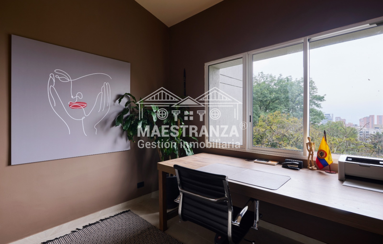 Apartamento de 3 alcobas en venta en El Tesoro, Medellín, 260 m² · foto 23 de 24