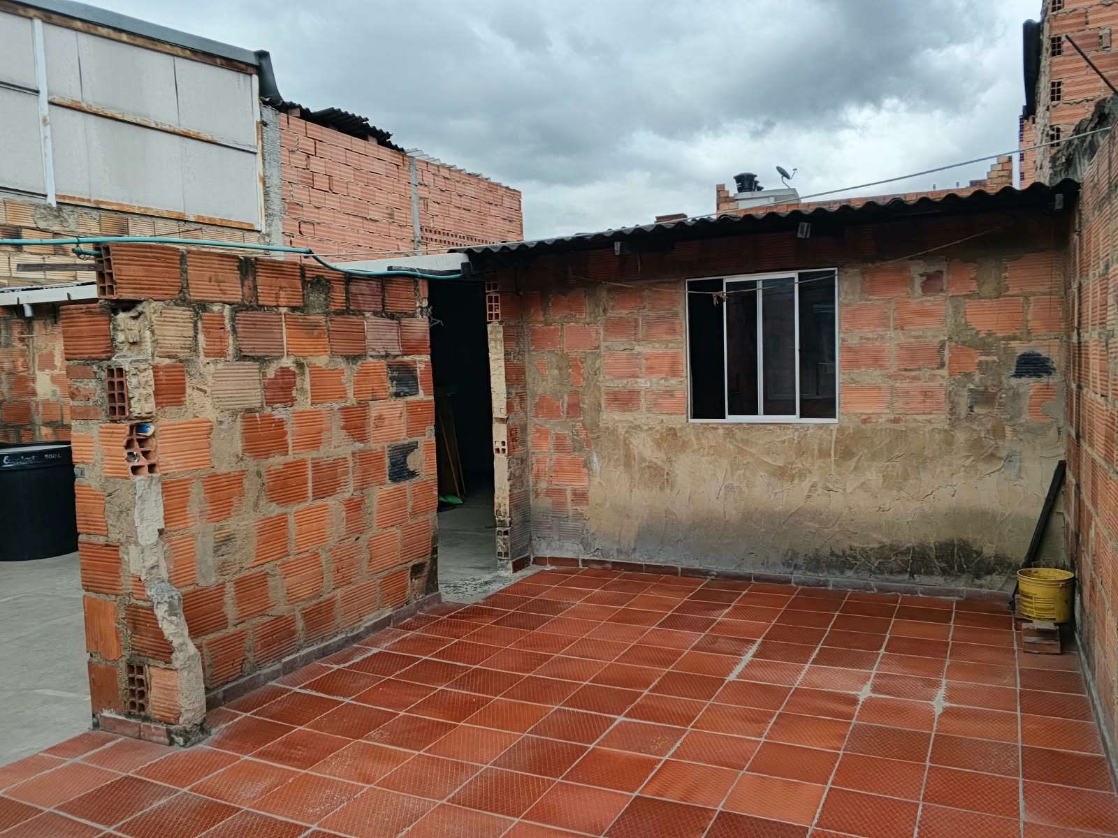 Casa en venta en Fontibon, Bogotá · foto 2 de 18