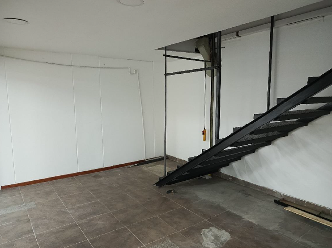 Local en arriendo en La Esmeralda, Itagüí, 238 m² · foto 6 de 10