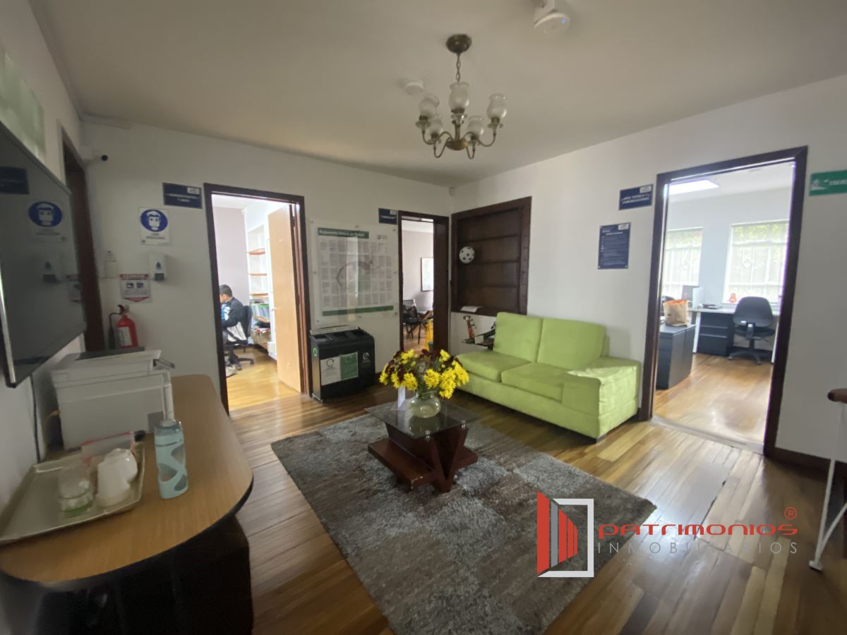 Casa en venta en La Soledad, Bogotá · foto 3 de 24