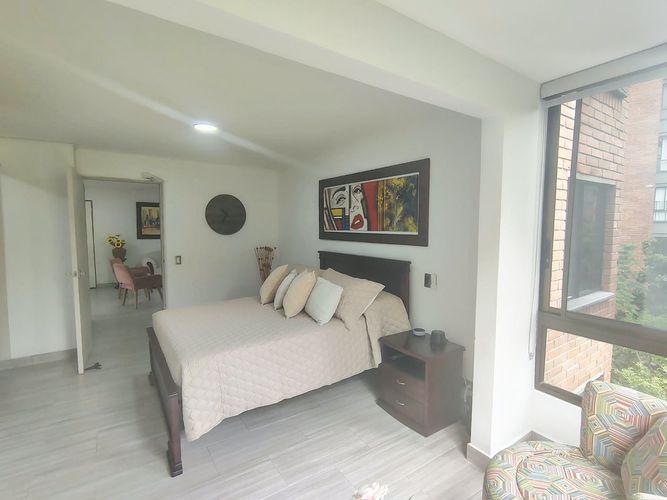 Apartamento de 3 alcobas en venta en El Poblado, Medellín, 128 m² · foto 14 de 19