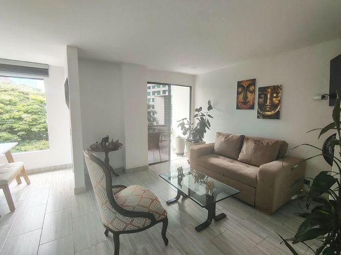 Apartamento de 3 alcobas en venta en El Poblado, Medellín, 128 m² · foto 2 de 19