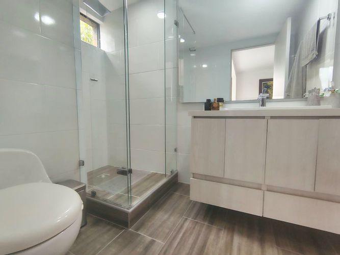 Apartamento de 3 alcobas en venta en El Poblado, Medellín, 128 m² · foto 18 de 19