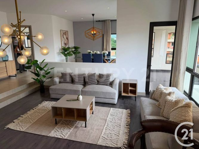 Apartamento de 3 alcobas en venta en Alejandría, Medellín, 277 m² · foto 3 de 24