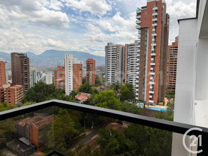 Apartamento de 3 alcobas en venta en Alejandría, Medellín, 277 m² · foto 18 de 24