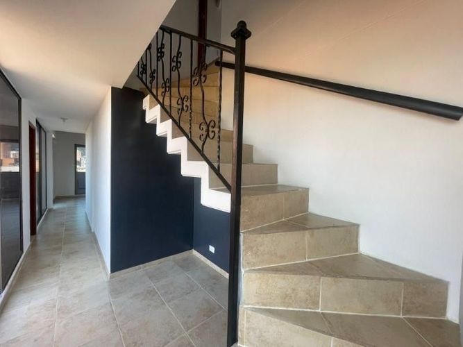 Apartamento de 4 alcobas en arriendo en Laureles, Medellín · foto 12 de 18