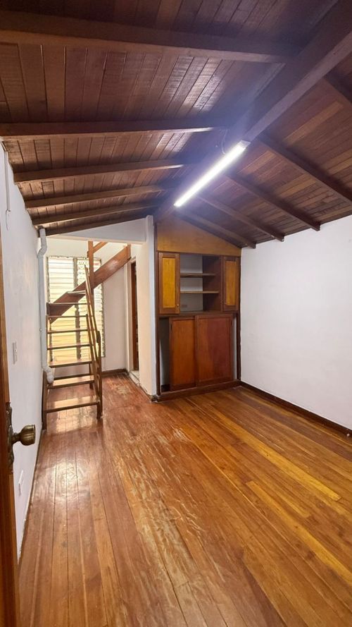 Casa de 4 alcobas en venta en Rodeo Alto, Medellín, 110 m² · foto 6 de 11
