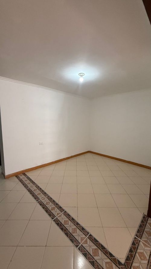 Casa de 4 alcobas en venta en Rodeo Alto, Medellín, 110 m² · foto 10 de 11