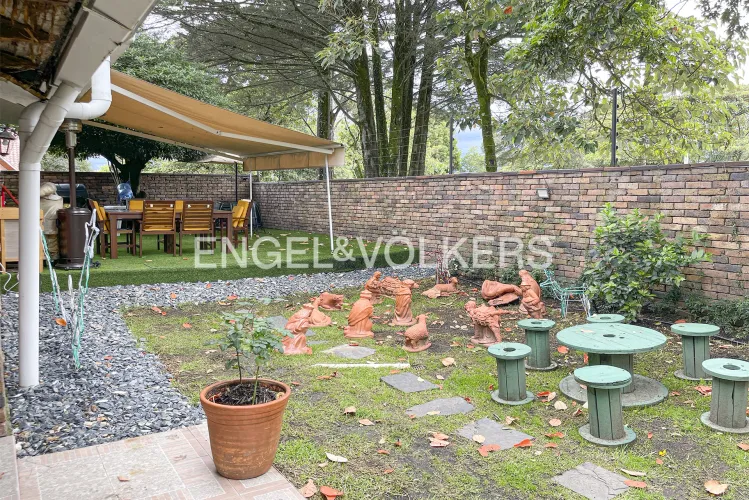 Casa en venta en Gratamira, Bogotá · foto 11 de 18