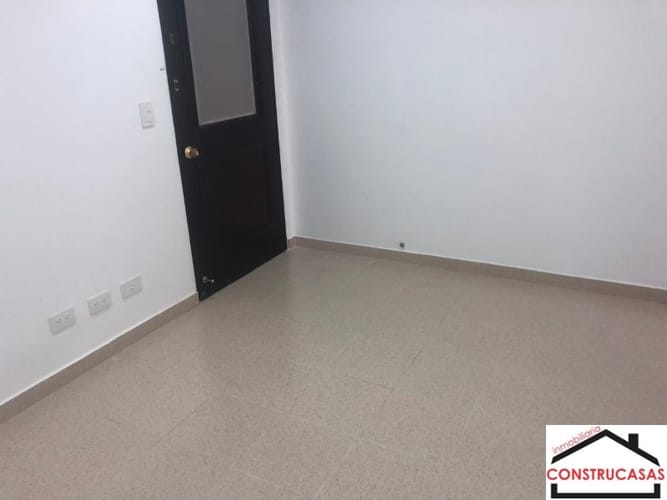 Oficina en arriendo en La Florida, Medellín, 37 m² · foto 5 de 15