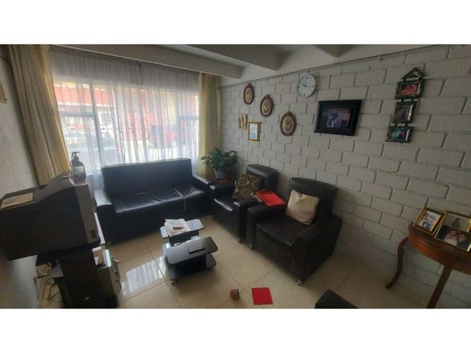Casa de 4 alcobas en venta en Super Manzana 10, Bogotá, 180 m² · foto 5 de 23