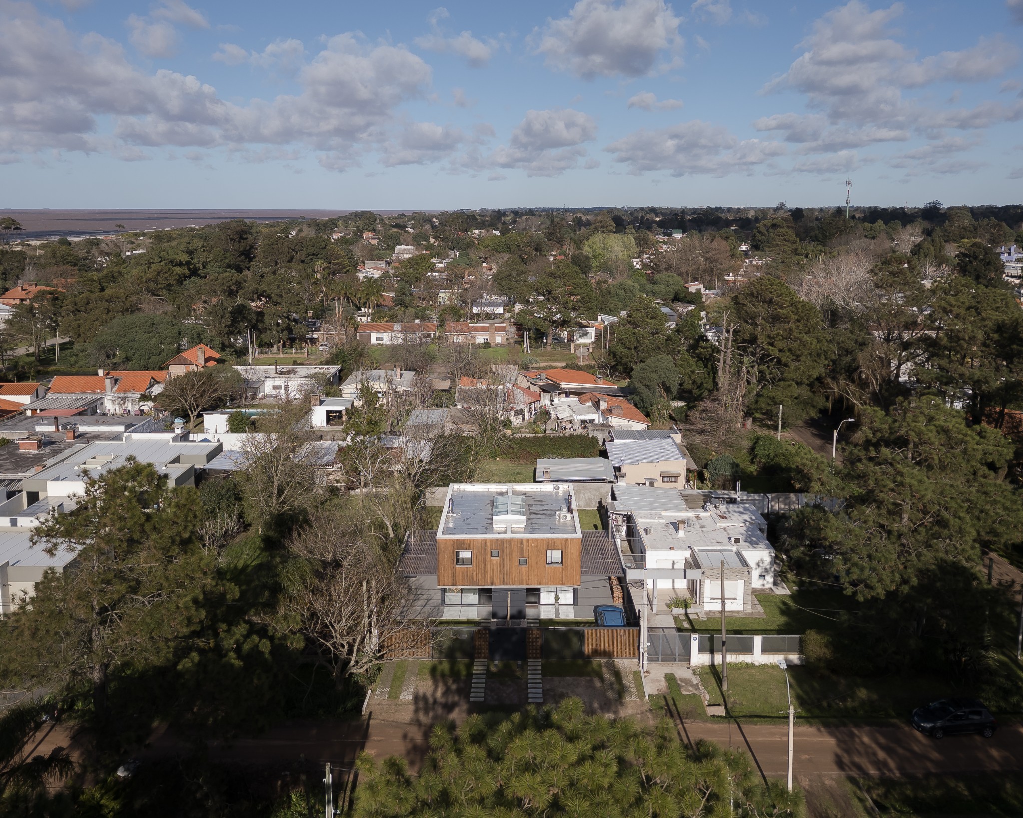 Exclusiva Casa de Diseño a Estrenar a Pasos del Mar en Lomas de Solymar | Última Unidad Disponible - foto 5