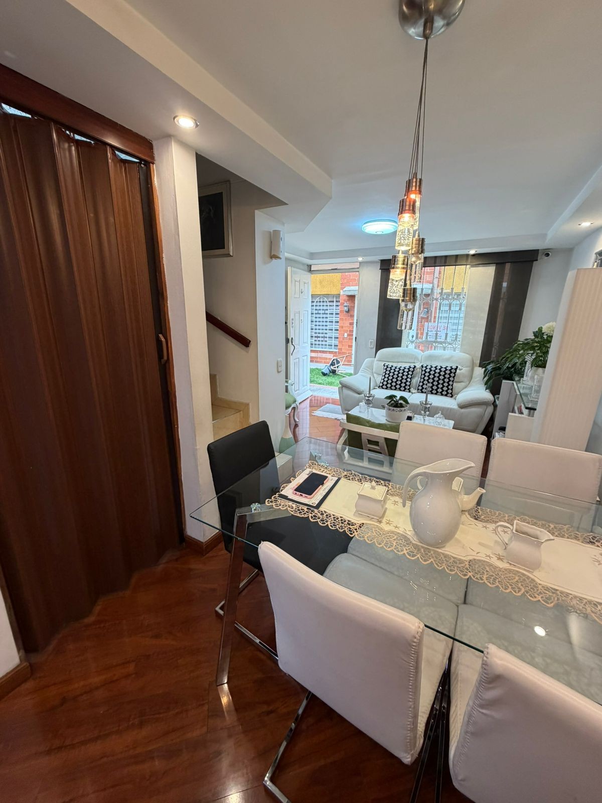 Casa en venta en Castilla, Bogotá · foto 2 de 16