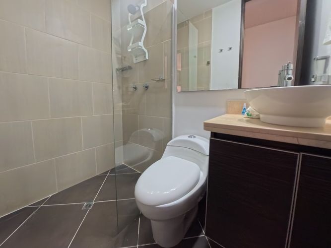 Apartamento de 3 alcobas en arriendo en El Poblado, Medellín, 116 m² · foto 13 de 15