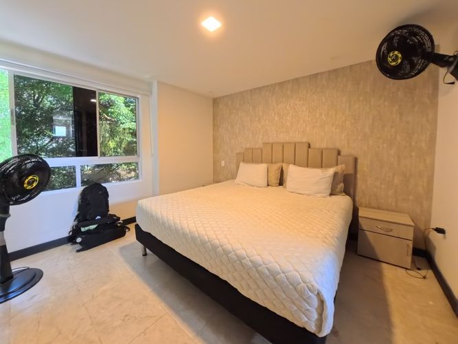 Apartamento de 3 alcobas en arriendo en El Poblado, Medellín, 116 m² · foto 3 de 15