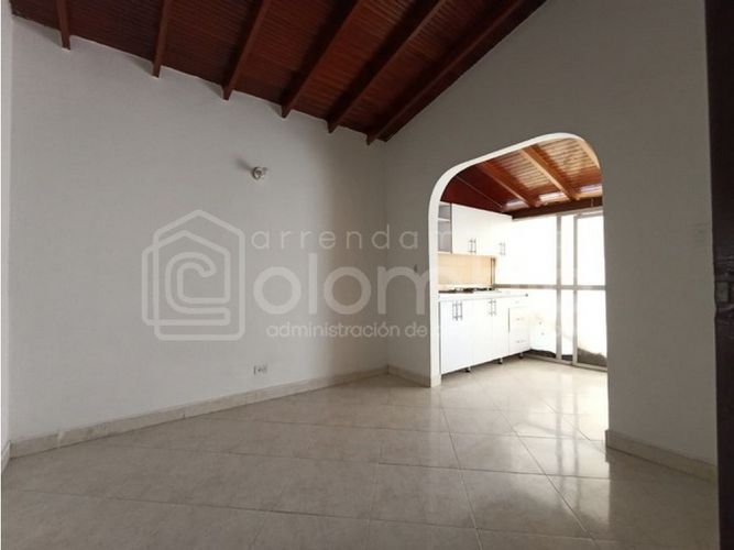 Casa de 5 alcobas en venta en Alcala, Envigado, 137 m² · foto 2 de 16