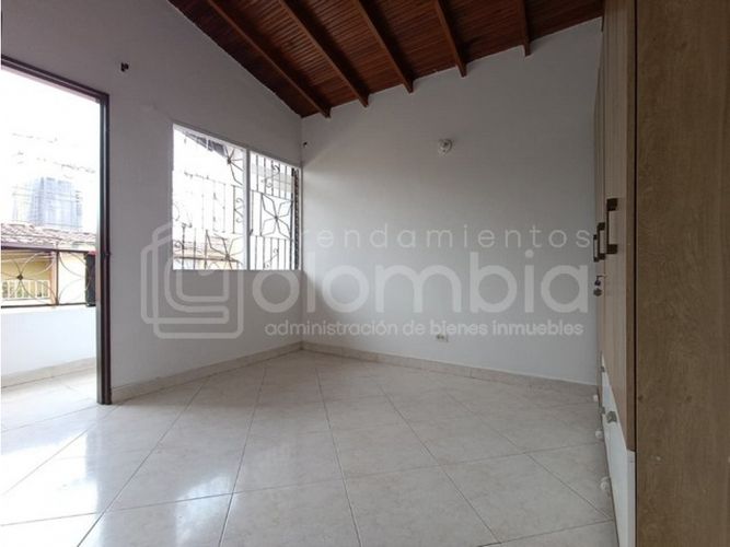 Casa de 5 alcobas en venta en Alcala, Envigado, 137 m² · foto 11 de 16