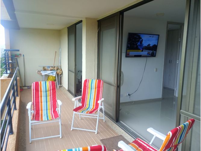 Apartamento de 3 alcobas en venta en Las Palmas, Ricaurte, 93 m² · foto 7 de 17