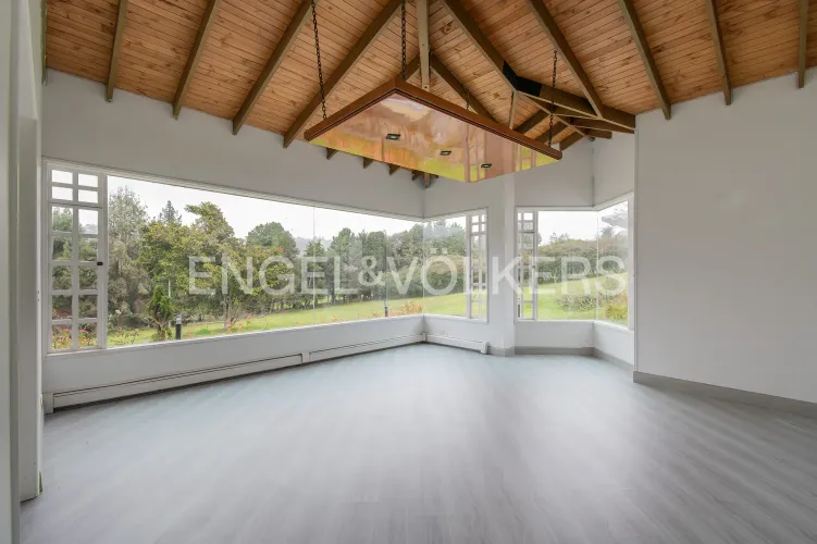 Casa de 6 alcobas en venta en Yerbabuena, Chía, 800 m² · foto 4 de 20