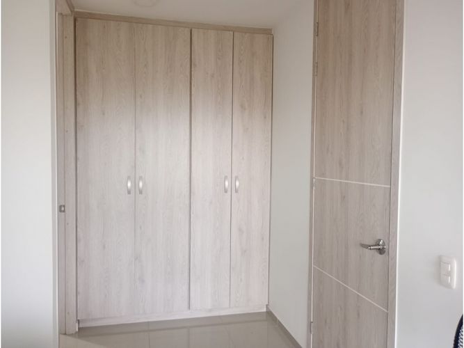 Apartamento de 3 alcobas en venta en Las Palmas, Ricaurte, 93 m² · foto 12 de 17