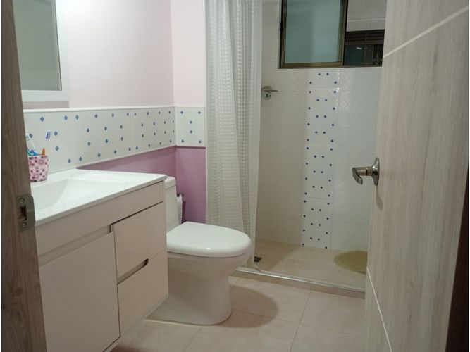 Apartamento de 3 alcobas en venta en Las Palmas, Ricaurte, 93 m² · foto 14 de 17