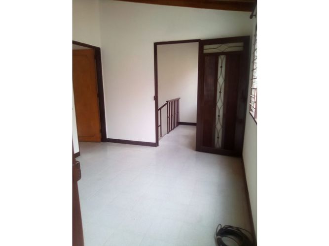 Casa de 5 alcobas en venta en Buenos Aires, Medellín, 165 m² · foto 13 de 24
