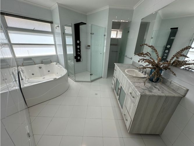 Casa de 4 alcobas en venta en El Golf, Barranquilla, 390 m² · foto 10 de 21