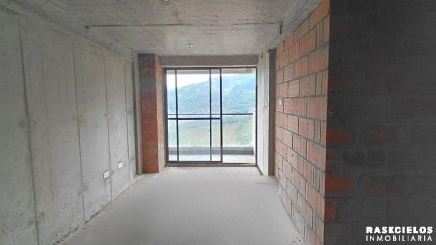 Apartamento de 3 alcobas en venta en Loma De San Jose, Sabaneta, 55 m² · foto 3 de 20