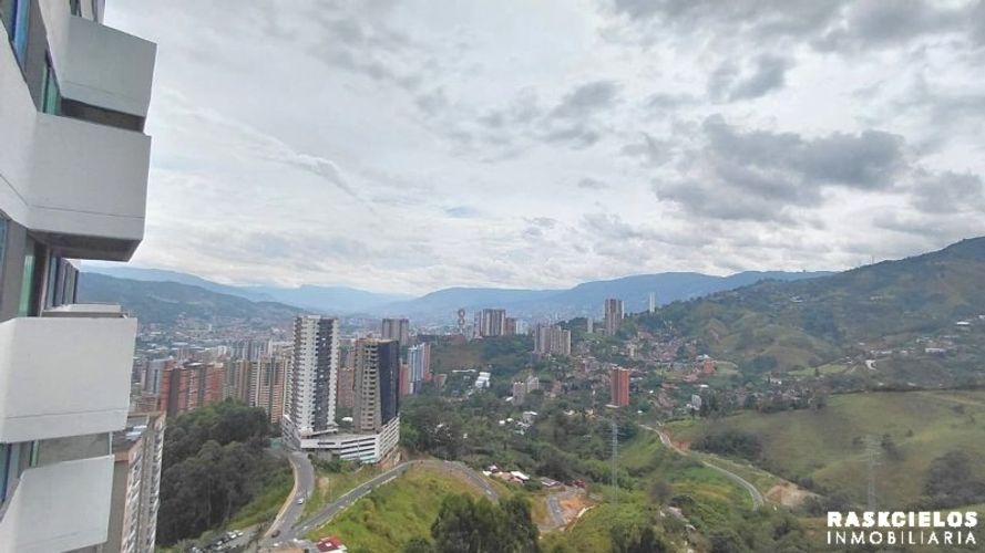 Apartamento de 3 alcobas en venta en Loma De San Jose, Sabaneta, 55 m² · foto 14 de 20