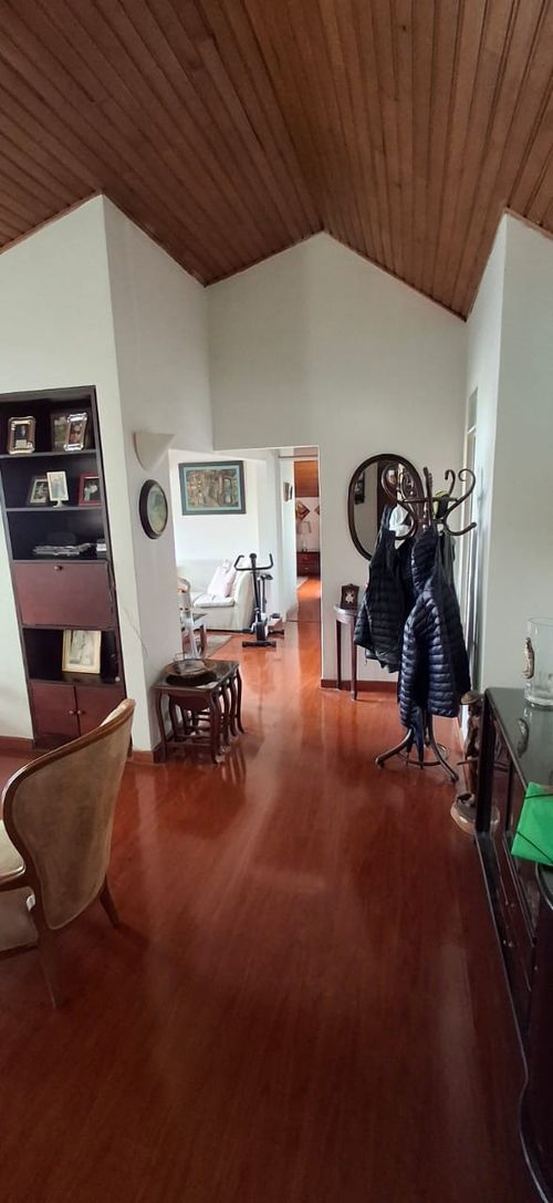 Apartamento de 3 alcobas en venta en Santa Barbara, Bogotá, 120 m² · foto 5 de 18