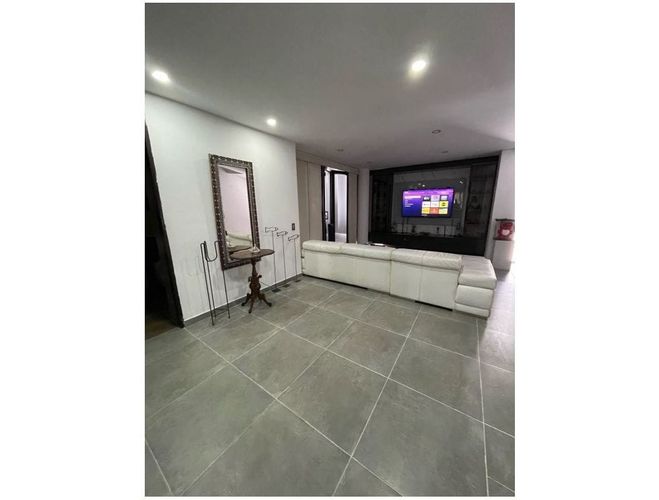 Casa de 4 alcobas en venta en Ciudad Jardin, Cali, 193 m² · foto 5 de 19