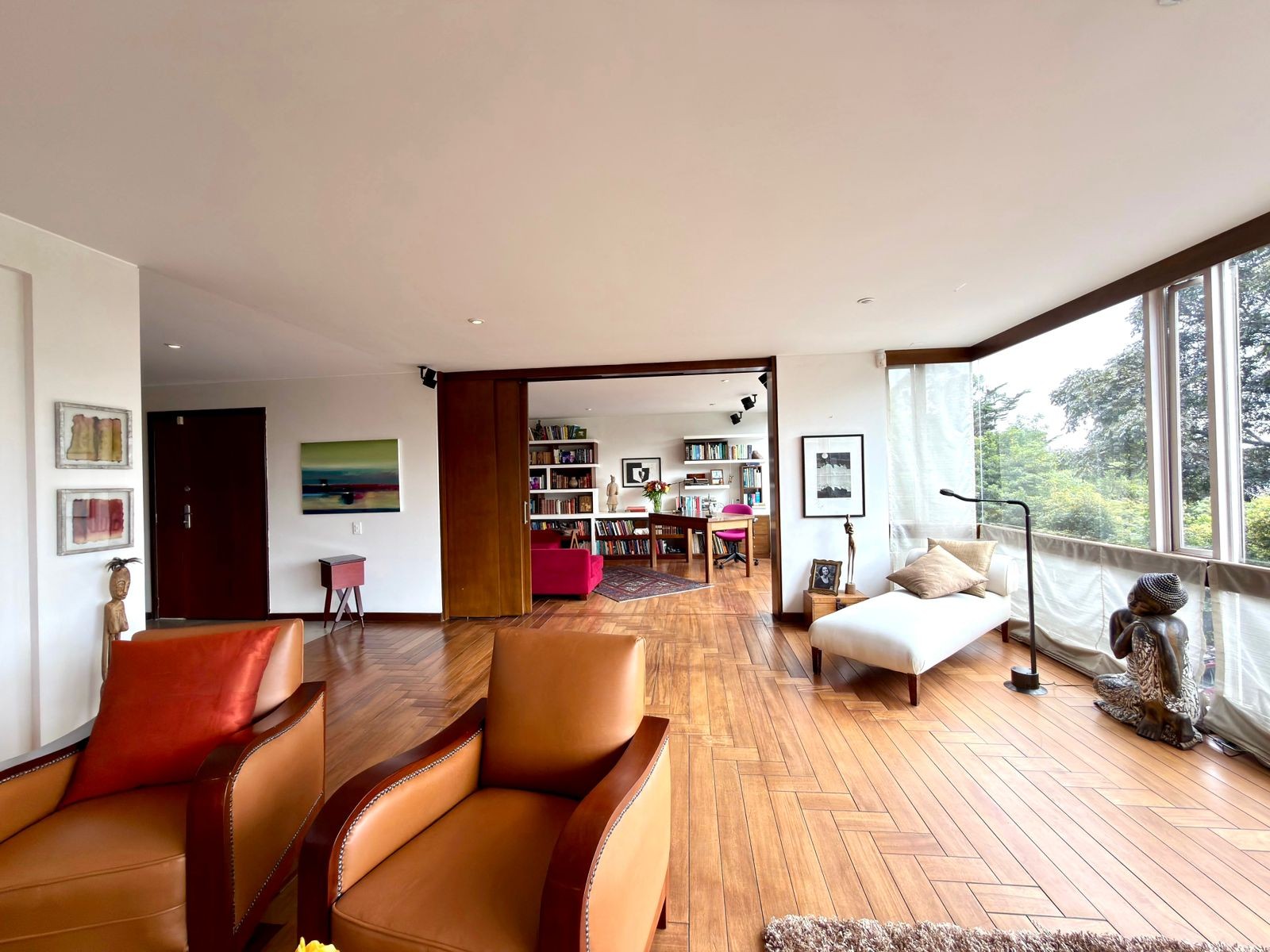 Apartamento en venta en El Refugio, Bogotá · foto 2 de 12