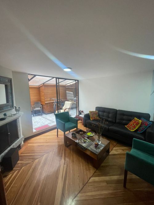 Apartamento de 3 alcobas en venta en Santa Barbara Occidental, Bogotá, 150 m² · foto 2 de 21
