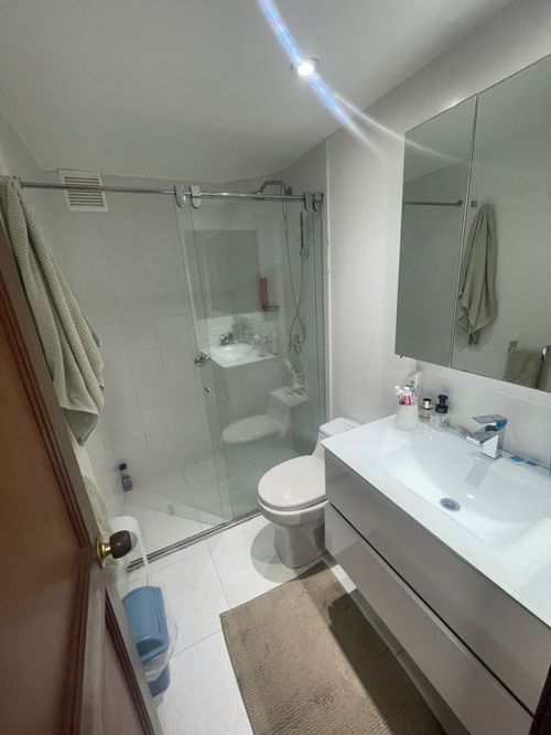 Apartamento de 3 alcobas en venta en Santa Barbara Occidental, Bogotá, 150 m² · foto 10 de 21