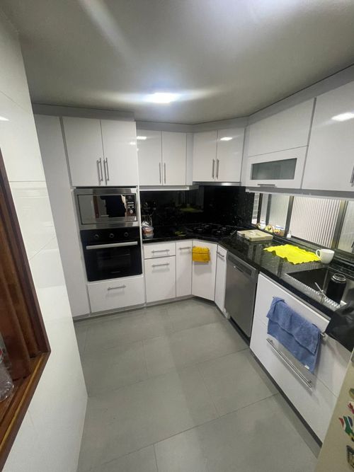 Apartamento de 3 alcobas en venta en Santa Barbara Occidental, Bogotá, 150 m² · foto 12 de 21