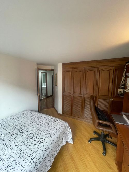 Apartamento de 3 alcobas en venta en Santa Barbara Occidental, Bogotá, 150 m² · foto 18 de 21