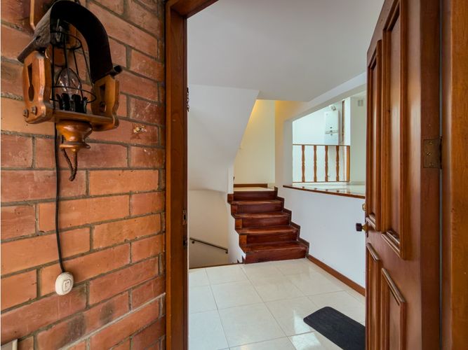 Casa de 2 alcobas en venta en Santa Bibiana, Bogotá, 116 m² · foto 4 de 23