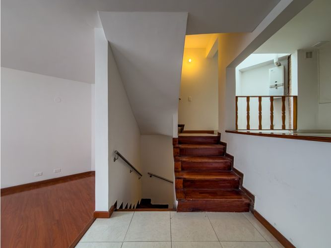 Casa de 2 alcobas en venta en Santa Bibiana, Bogotá, 116 m² · foto 5 de 23