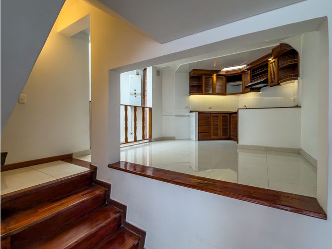 Casa de 2 alcobas en venta en Santa Bibiana, Bogotá, 116 m² · foto 7 de 23