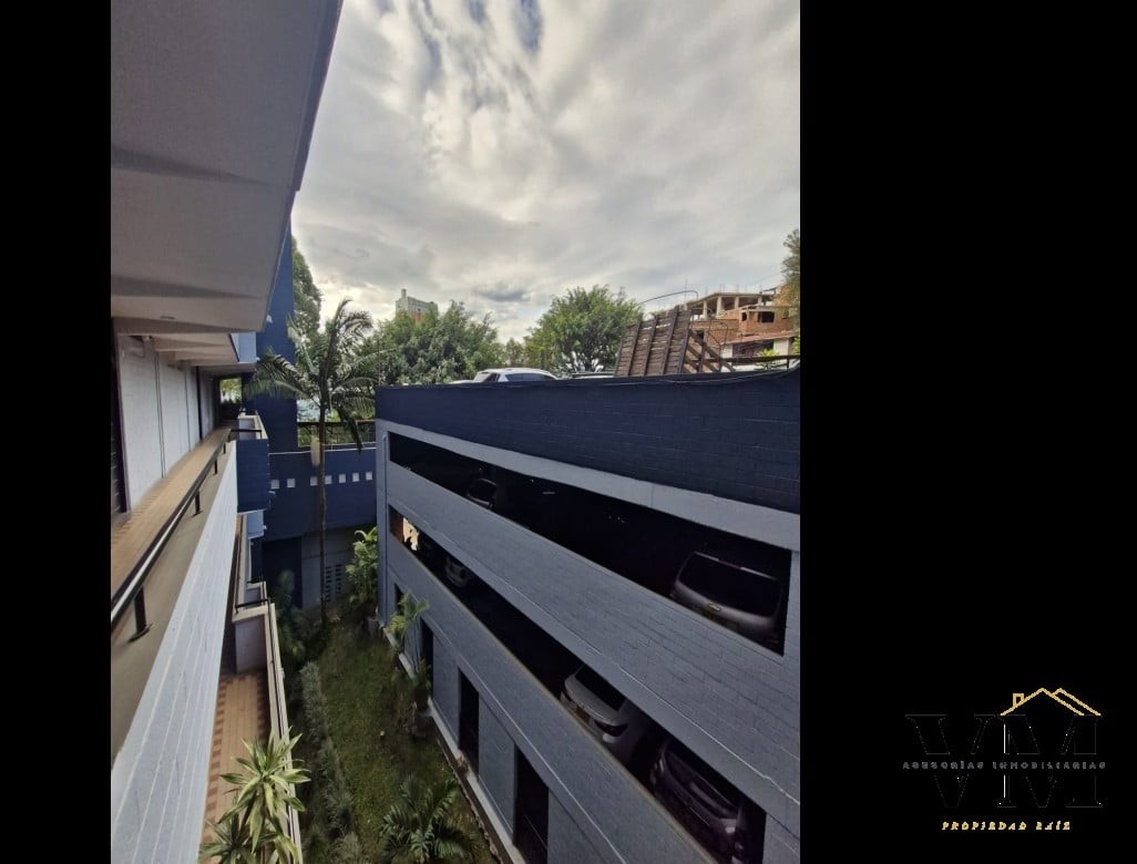 Apartamento en venta en Loma Del Indio, Medellín · foto 8 de 13