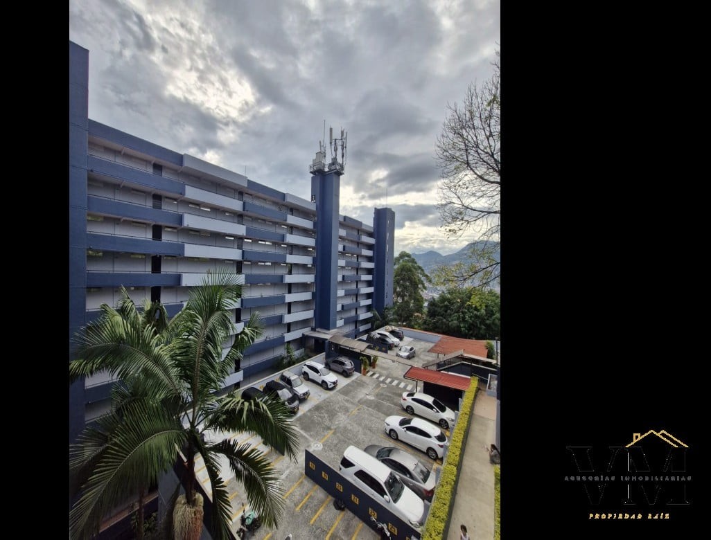 Apartamento en venta en Loma Del Indio, Medellín · foto 7 de 13