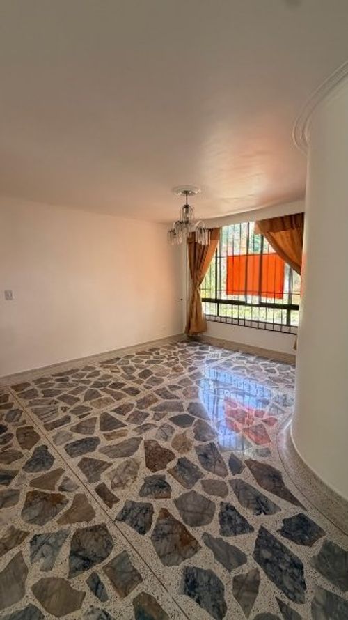 Apartamento de 4 alcobas en venta en Cuarta Brigada, Medellín, 112 m² · foto 3 de 17