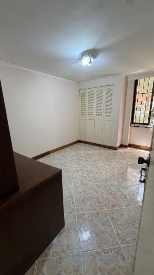 Apartamento de 4 alcobas en venta en Cuarta Brigada, Medellín, 112 m² · foto 14 de 17