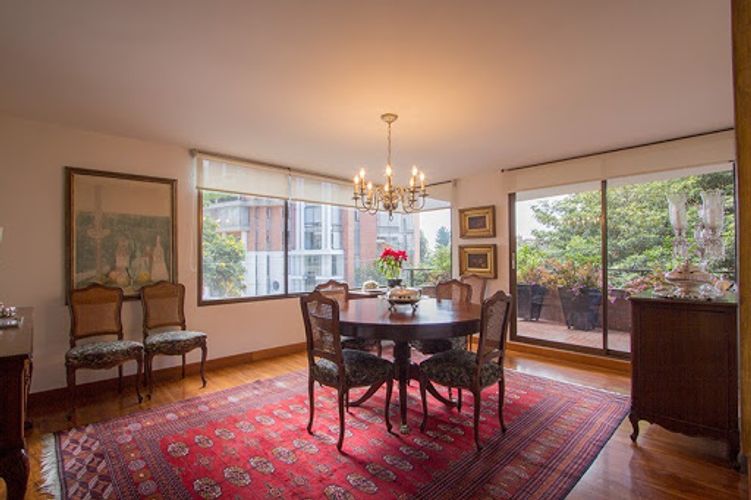 Apartamento en venta en Los Rosales, Bogotá · foto 8 de 22