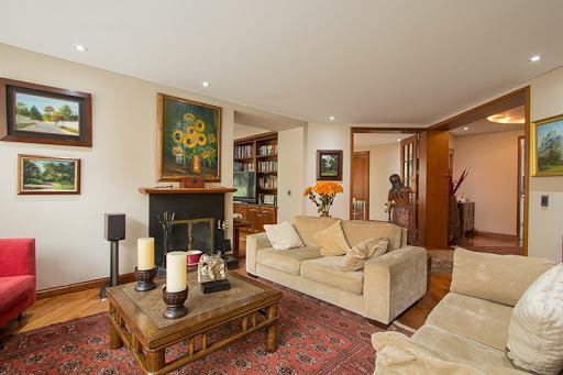 Apartamento en venta en El Chico, Bogotá · foto 3 de 24
