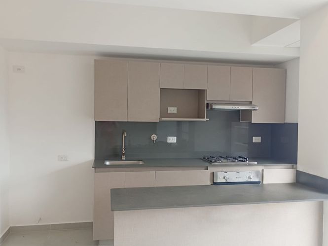Apartamento de 3 alcobas en arriendo en Otraparte, Envigado, 97 m² · foto 3 de 19