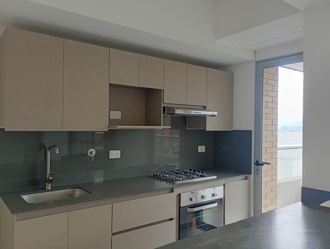 Apartamento de 3 alcobas en arriendo en Otraparte, Envigado, 97 m² · foto 2 de 19