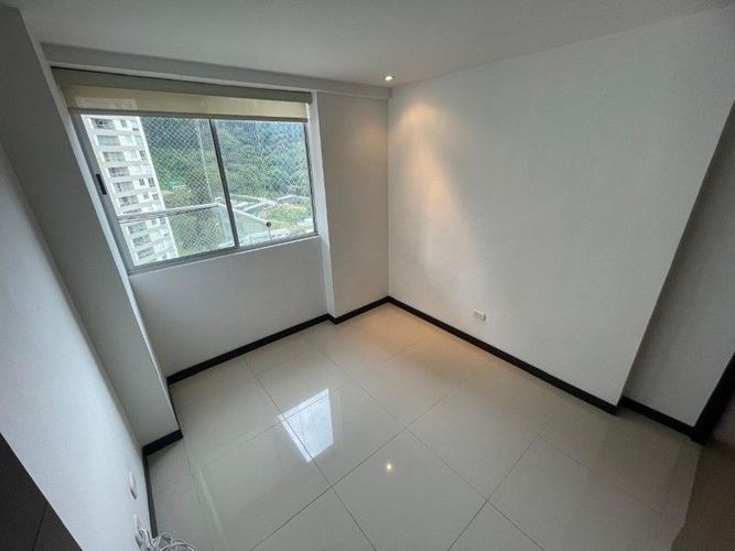 Apartamento de 3 alcobas en arriendo en Loma De San Jose, Sabaneta, 85 m² · foto 7 de 18